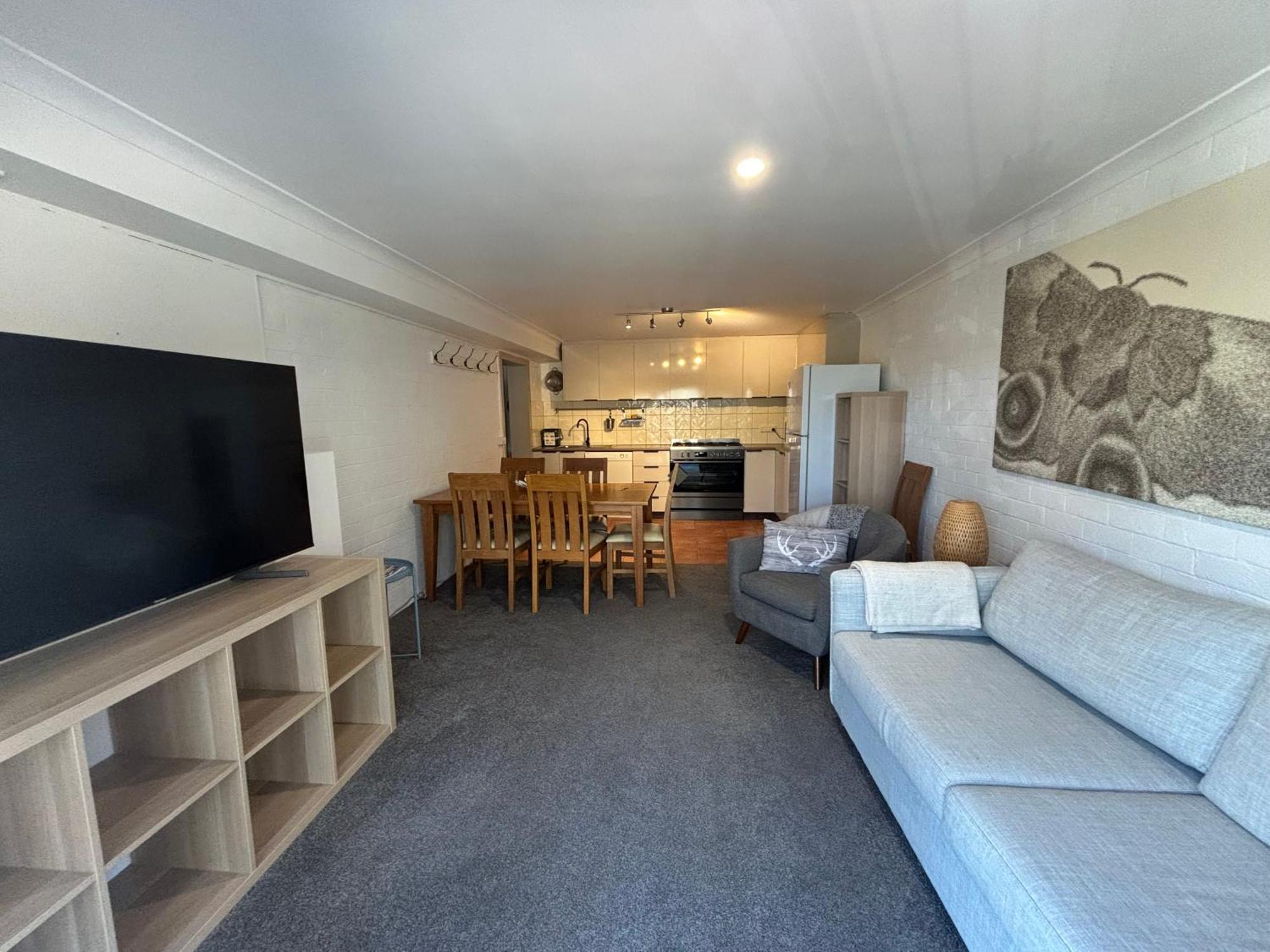 Cedarwood Apartments Фолс-Крик Экстерьер фото